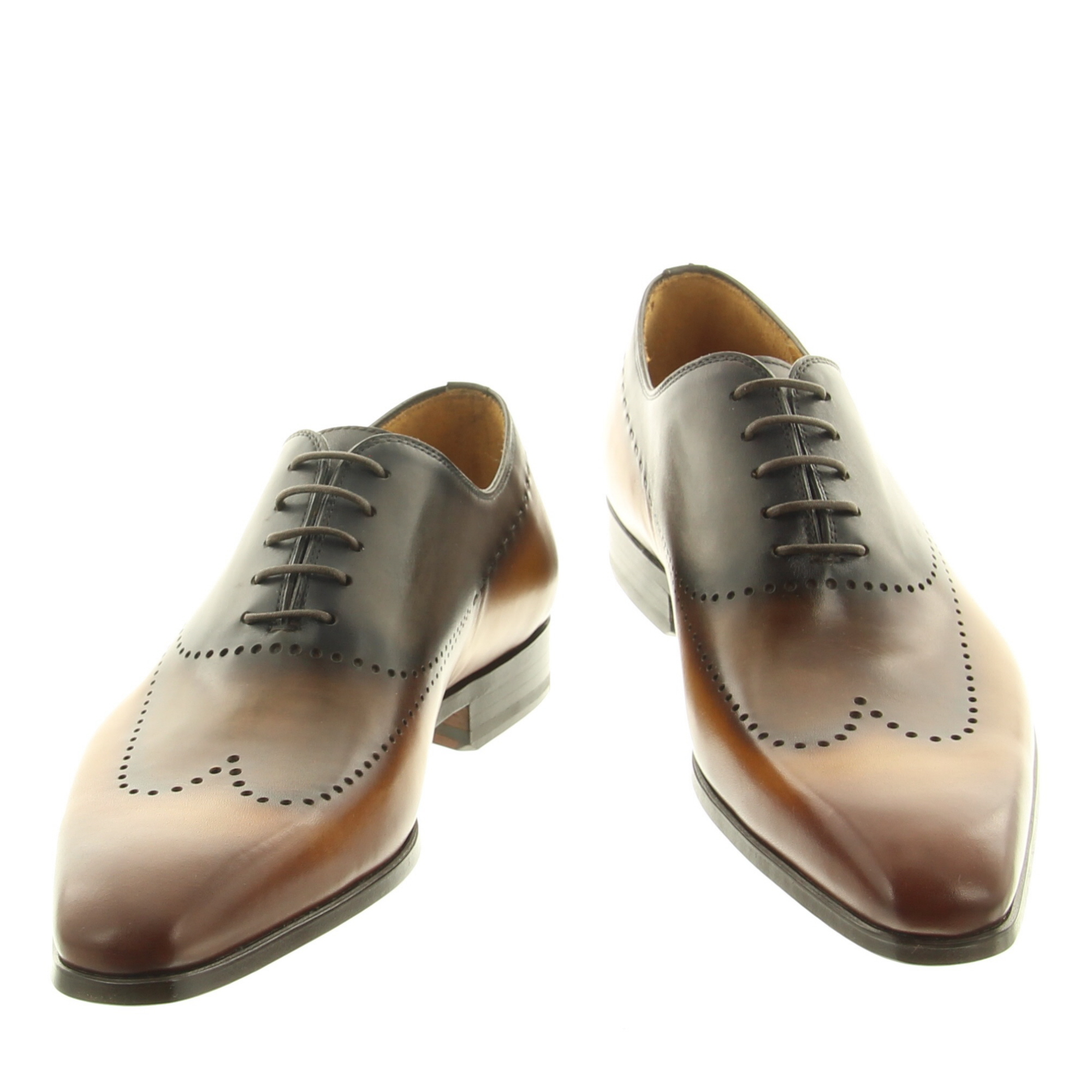 Magnanni 23855 Cuero Tabaco Wind